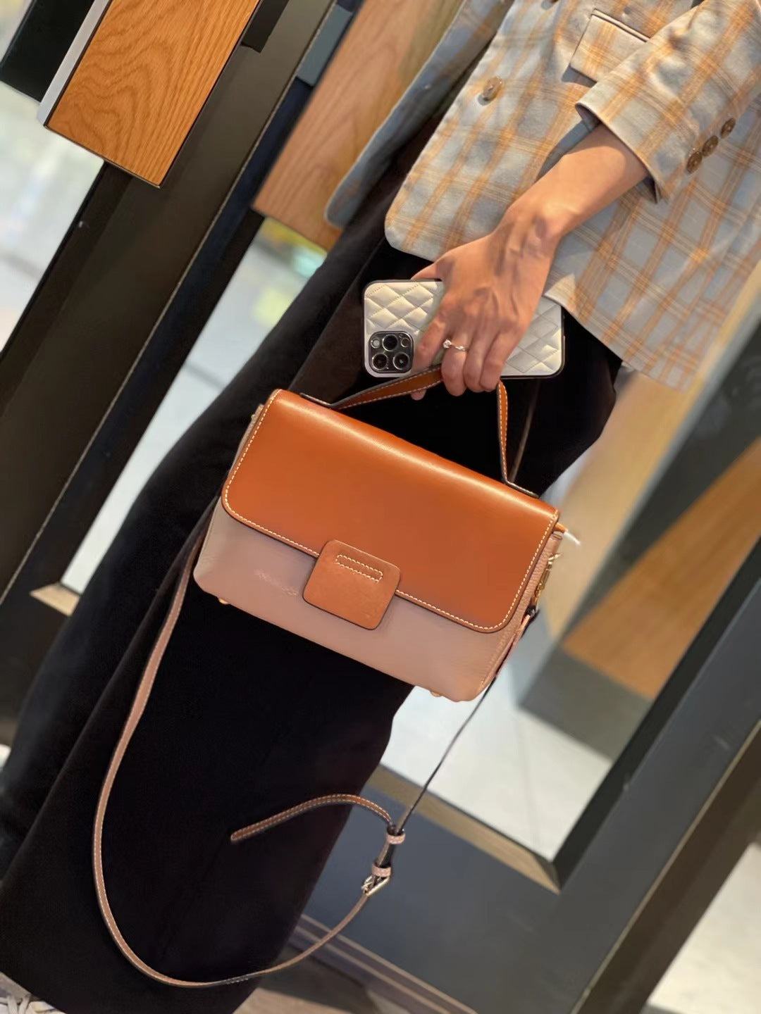 Leather Handbags New Style Single-shoulder Messenger BagThis leather handbag is a must-have for any fashion-forward individual. Made with high-quality leather, it exudes a retro vibe with its belt decoration and car stitcHandbagsPlush Fashions ShopPlush Fashion ShopLeather Handbags