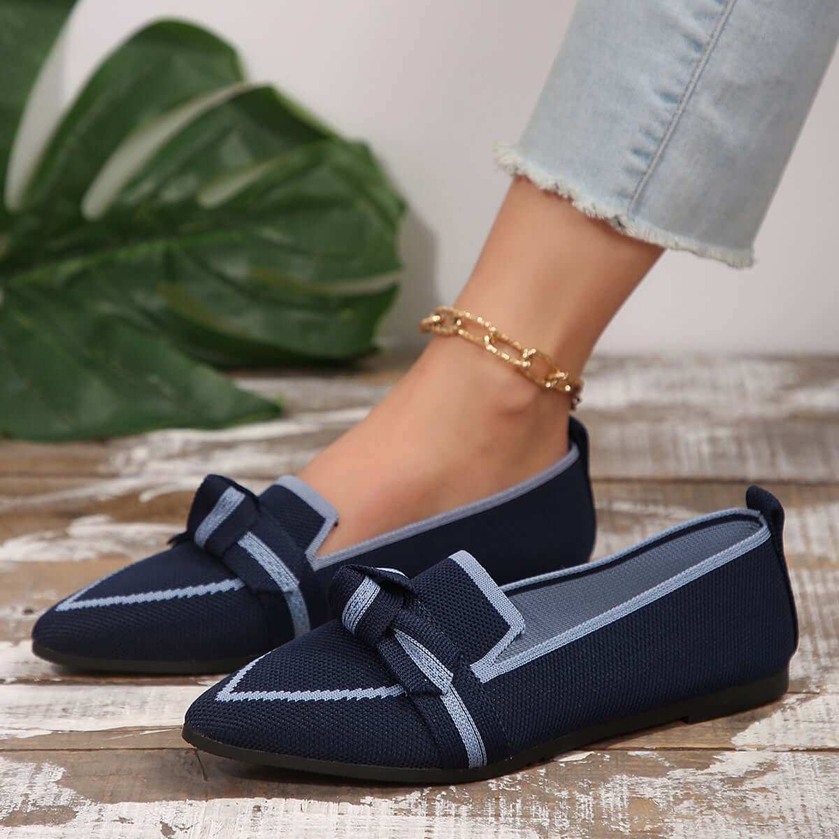 Bow Contrast Trim Point Toe LoafersThe Bow Contrast Trim Point Toe Loafers are a must-have for any fashion-forward individual. Made from high-quality polyester, these flats boast unparalleled comfort ShoesPlush Fashion ShopPlush Fashion ShopBow Contrast Trim Point Toe Loafers