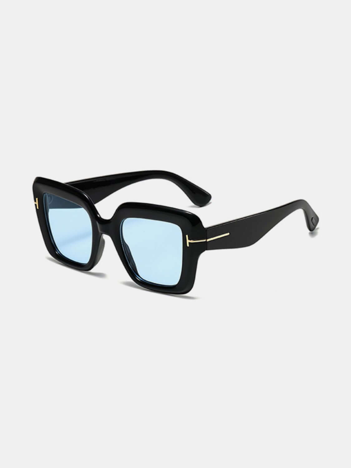 Polycarbonate Frame Square SunglassesIntroducing our Polycarbonate Frame Square Sunglasses, designed to add a stylish touch to your look while providing maximum protection with UV400 lens material. WithSun glassesPlush Fashion ShopPlush Fashion ShopPolycarbonate Frame Square Sunglasses