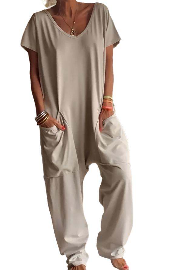 Womens Solid Color V-neck Oversized Pocket JumpsuitIntroducing our Women's Solid Color V-neck Oversized Pocket Jumpsuit! Made with comfortable Polyester fabric and available in a variety of trendy colors, this jumpsuJumperPlush Fashions ShopPlush Fashion Shop-neck Oversized Pocket Jumpsuit