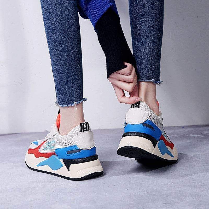 Ladies jogging shoesName: Ladies jogging shoes
Materials: Ladies jogging shoes
Experience comfort and style with our Ladies jogging shoes! The breathable cloth lining and polyurethane sSneakersPlush Fashion ShopPlush Fashion ShopLadies jogging shoes