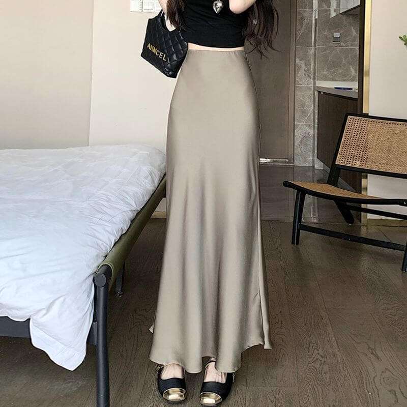 Fashion Skirt Women's Mid-length High Waist SheathEmbrace elegance and style with our Fashion Skirt! Made with high quality polyester, this mid-length high waist sheath skirt comes in champagne, brown, and black. ItSkirtPlush Fashions ShopPlush Fashion ShopFashion Skirt Women'