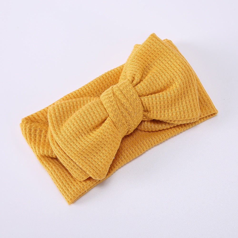 Infant Oversized Bow Hair BandAdd the perfect finishing touch to your little one's outfit with our Infant Oversized Bow Hair Band. Made with high-quality fabric and crafted with knitting technolohead bandPlush Fashions ShopPlush Fashion ShopInfant Oversized Bow Hair Band