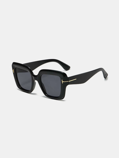 Polycarbonate Frame Square SunglassesIntroducing our Polycarbonate Frame Square Sunglasses, designed to add a stylish touch to your look while providing maximum protection with UV400 lens material. WithSun glassesPlush Fashion ShopPlush Fashion ShopPolycarbonate Frame Square Sunglasses