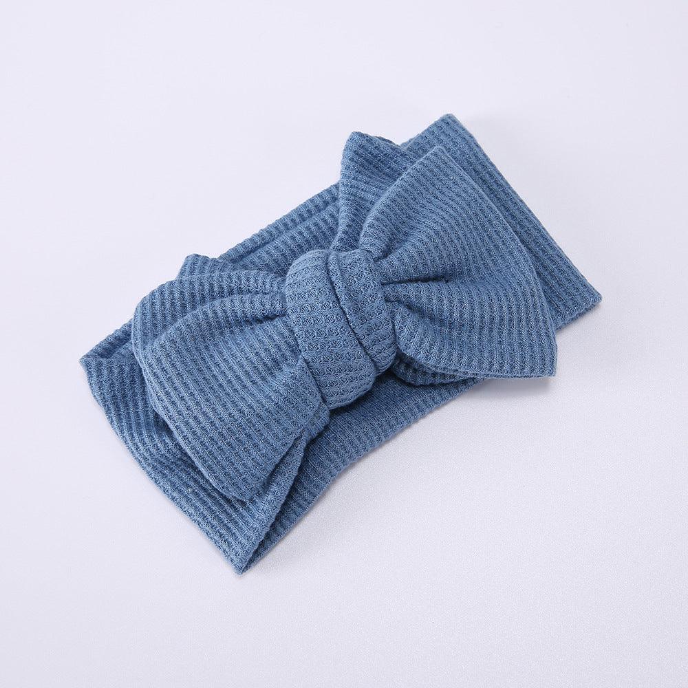 Infant Oversized Bow Hair BandAdd the perfect finishing touch to your little one's outfit with our Infant Oversized Bow Hair Band. Made with high-quality fabric and crafted with knitting technolohead bandPlush Fashions ShopPlush Fashion ShopInfant Oversized Bow Hair Band