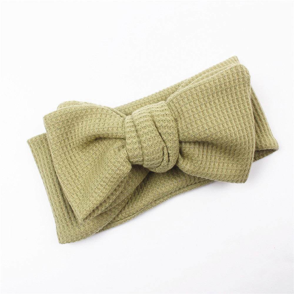 Infant Oversized Bow Hair BandAdd the perfect finishing touch to your little one's outfit with our Infant Oversized Bow Hair Band. Made with high-quality fabric and crafted with knitting technolohead bandPlush Fashions ShopPlush Fashion ShopInfant Oversized Bow Hair Band